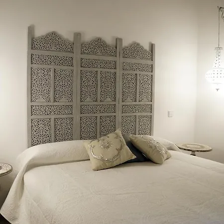 Casas De Valois *